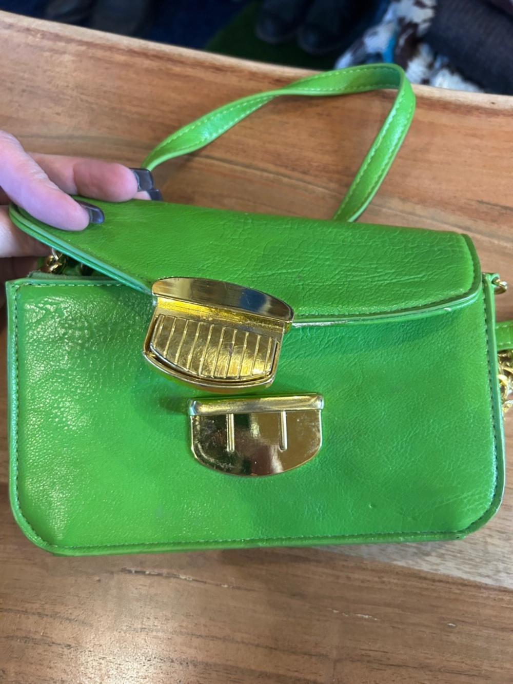 Vintage Baci Green Leather Crossbody Bag with Gold Hardware - Picture 3 of 9